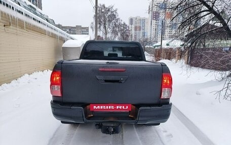 Toyota Hilux VIII, 2015 год, 2 795 000 рублей, 8 фотография