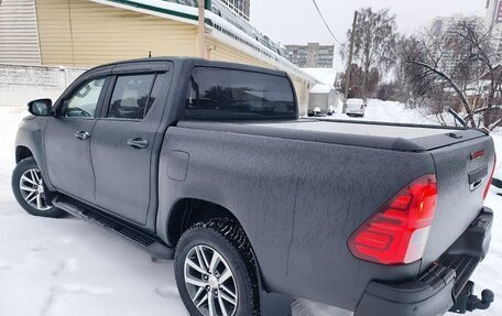 Toyota Hilux VIII, 2015 год, 2 795 000 рублей, 12 фотография