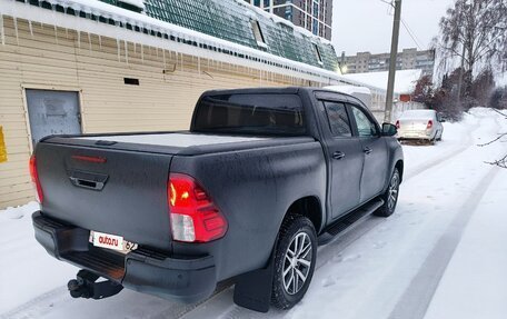 Toyota Hilux VIII, 2015 год, 2 795 000 рублей, 15 фотография