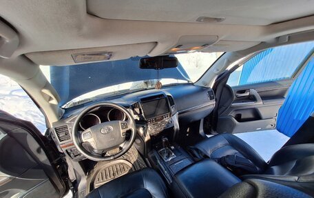 Toyota Land Cruiser 200, 2011 год, 3 100 000 рублей, 12 фотография