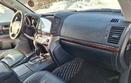 Toyota Land Cruiser 200, 2011 год, 3 100 000 рублей, 16 фотография