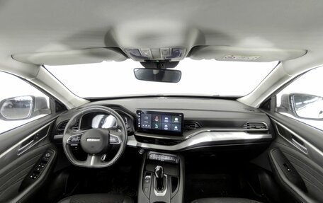 Haval F7x I, 2022 год, 1 825 000 рублей, 10 фотография