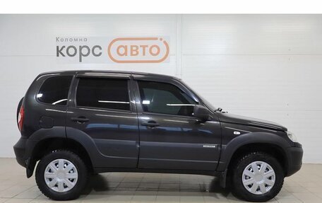 Chevrolet Niva I рестайлинг, 2018 год, 698 000 рублей, 4 фотография