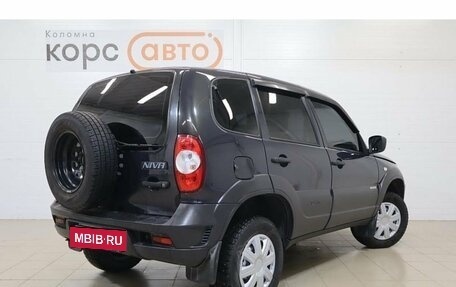 Chevrolet Niva I рестайлинг, 2018 год, 698 000 рублей, 3 фотография