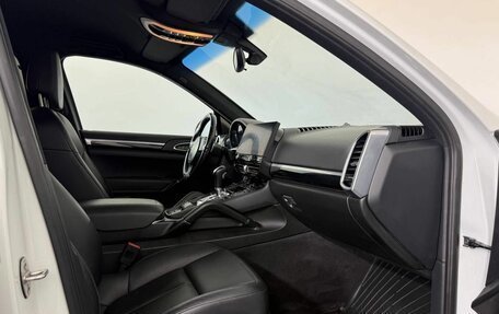 Porsche Cayenne III, 2013 год, 2 700 000 рублей, 10 фотография