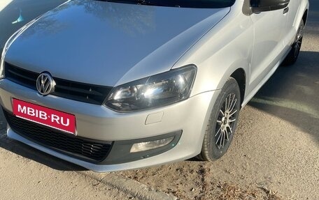 Volkswagen Polo VI (EU Market), 2010 год, 675 000 рублей, 1 фотография