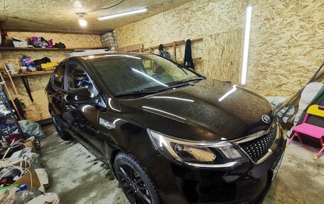 KIA Rio III рестайлинг, 2015 год, 1 040 000 рублей, 2 фотография