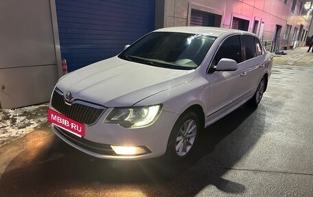 Skoda Superb III рестайлинг, 2013 год, 800 000 рублей, 3 фотография