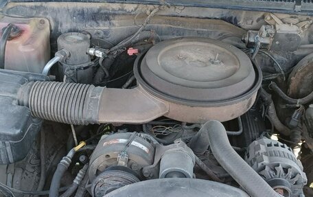 GMC Yukon III, 1995 год, 1 300 000 рублей, 9 фотография