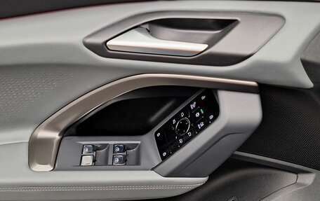 Audi Q5, 2025 год, 7 140 000 рублей, 14 фотография