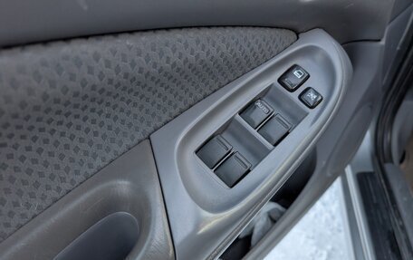 Nissan Almera, 2002 год, 370 000 рублей, 11 фотография