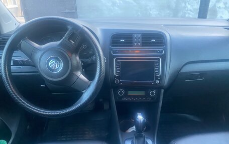 Volkswagen Polo VI (EU Market), 2010 год, 675 000 рублей, 11 фотография