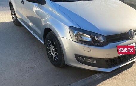 Volkswagen Polo VI (EU Market), 2010 год, 675 000 рублей, 2 фотография