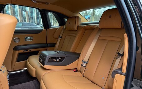 Rolls-Royce Ghost Series II рестайлинг, 2021 год, 26 900 000 рублей, 27 фотография