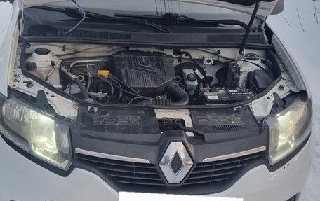 Renault Logan II, 2016 год, 380 000 рублей, 9 фотография