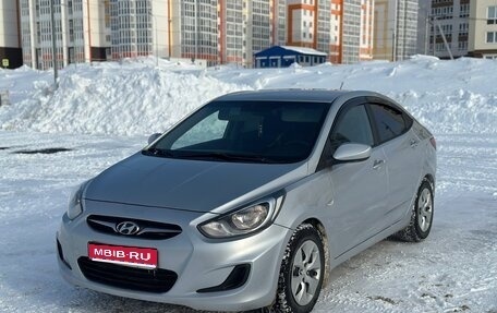 Hyundai Solaris II рестайлинг, 2013 год, 657 000 рублей, 1 фотография