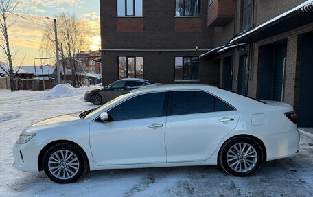 Toyota Camry, 2016 год, 1 930 000 рублей, 4 фотография