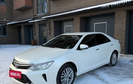 Toyota Camry, 2016 год, 1 930 000 рублей, 2 фотография