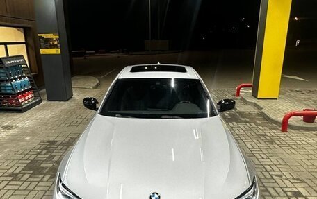 BMW 3 серия, 2019 год, 3 200 000 рублей, 3 фотография