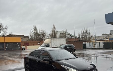 KIA Rio IV, 2017 год, 1 460 000 рублей, 2 фотография