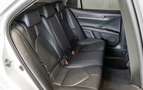 Toyota Camry, 2020 год, 2 850 000 рублей, 9 фотография