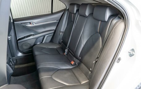 Toyota Camry, 2020 год, 2 850 000 рублей, 11 фотография