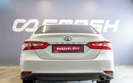 Toyota Camry, 2020 год, 2 850 000 рублей, 4 фотография