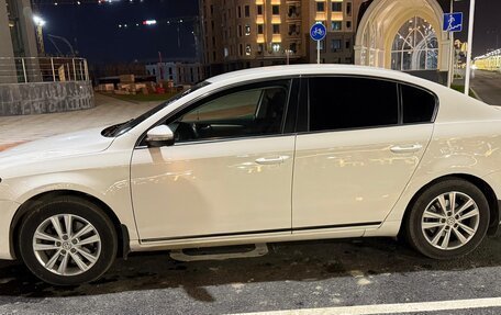 Volkswagen Passat B7, 2013 год, 1 000 000 рублей, 2 фотография