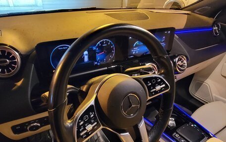 Mercedes-Benz GLA, 2020 год, 3 300 000 рублей, 8 фотография