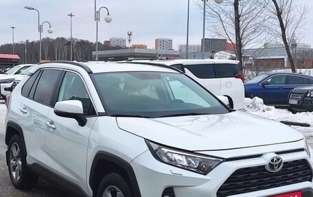 Toyota RAV4, 2020 год, 3 000 000 рублей, 5 фотография