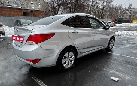 Hyundai Solaris II рестайлинг, 2015 год, 915 000 рублей, 5 фотография