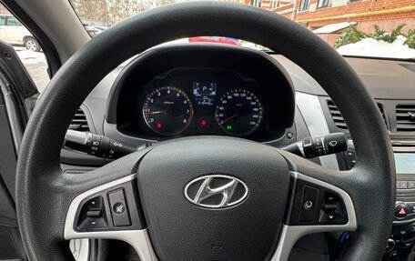 Hyundai Solaris II рестайлинг, 2015 год, 915 000 рублей, 17 фотография