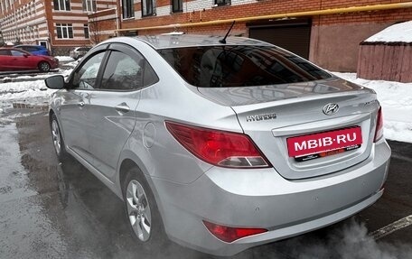 Hyundai Solaris II рестайлинг, 2015 год, 915 000 рублей, 8 фотография