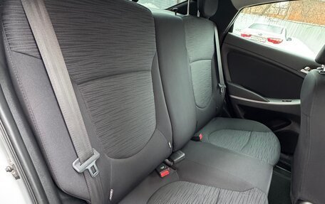 Hyundai Solaris II рестайлинг, 2015 год, 915 000 рублей, 27 фотография