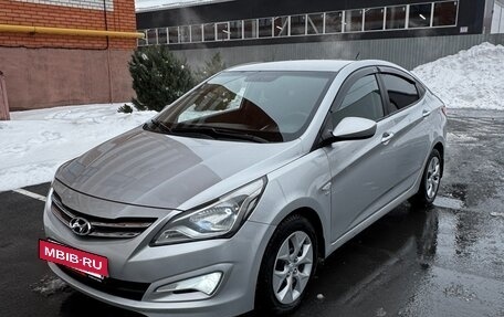 Hyundai Solaris II рестайлинг, 2015 год, 915 000 рублей, 11 фотография