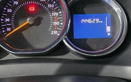 Renault Sandero II рестайлинг, 2014 год, 600 000 рублей, 10 фотография