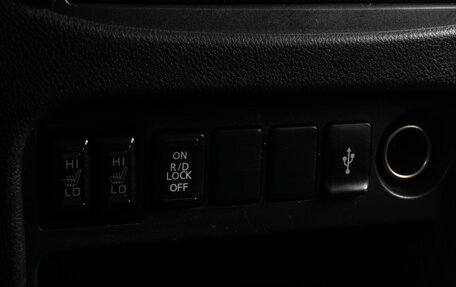 Mitsubishi L200 IV рестайлинг, 2017 год, 1 999 000 рублей, 14 фотография