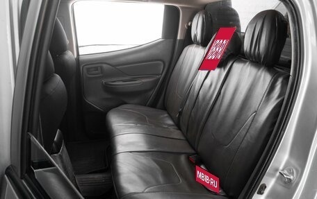 Mitsubishi L200 IV рестайлинг, 2017 год, 1 999 000 рублей, 9 фотография