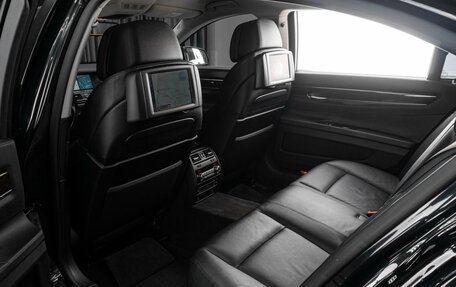 BMW 7 серия, 2011 год, 2 099 000 рублей, 17 фотография