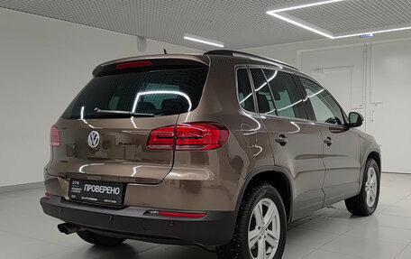 Volkswagen Tiguan I, 2015 год, 1 389 000 рублей, 6 фотография