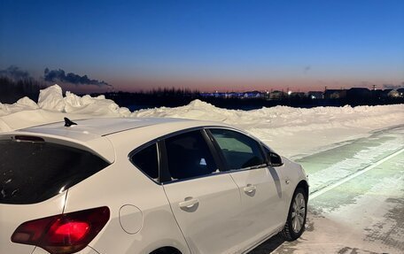 Opel Astra J, 2011 год, 750 000 рублей, 8 фотография