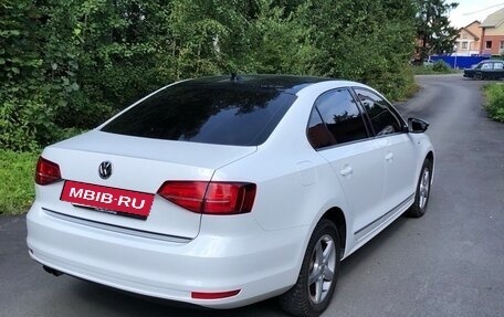 Volkswagen Jetta VI, 2017 год, 1 350 000 рублей, 3 фотография