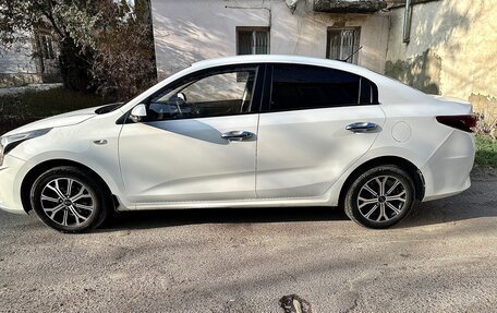 KIA Rio IV, 2020 год, 1 260 000 рублей, 5 фотография