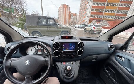 Peugeot Partner II рестайлинг 2, 2010 год, 850 000 рублей, 11 фотография