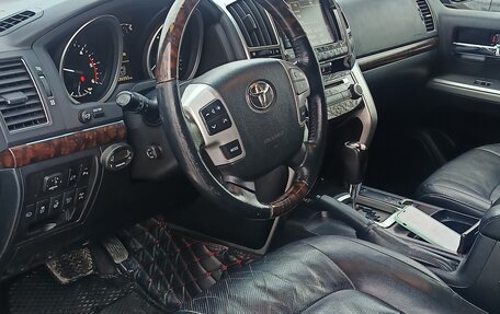 Toyota Land Cruiser 200, 2012 год, 2 950 000 рублей, 7 фотография