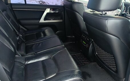 Toyota Land Cruiser 200, 2012 год, 2 950 000 рублей, 9 фотография