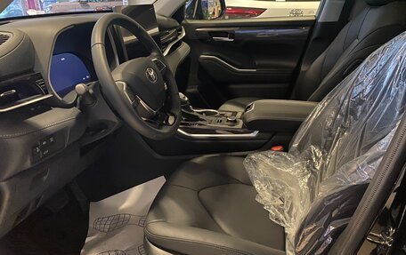 Toyota Highlander, 2025 год, 5 590 000 рублей, 28 фотография