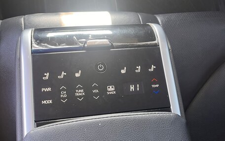 Toyota Camry, 2018 год, 2 650 000 рублей, 10 фотография