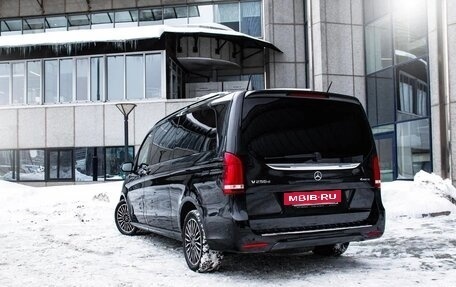 Mercedes-Benz V-Класс, 2018 год, 18 900 000 рублей, 5 фотография