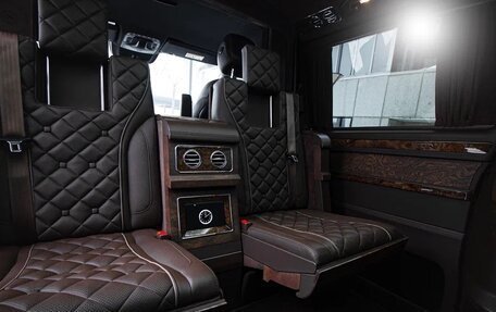 Mercedes-Benz V-Класс, 2018 год, 18 900 000 рублей, 17 фотография